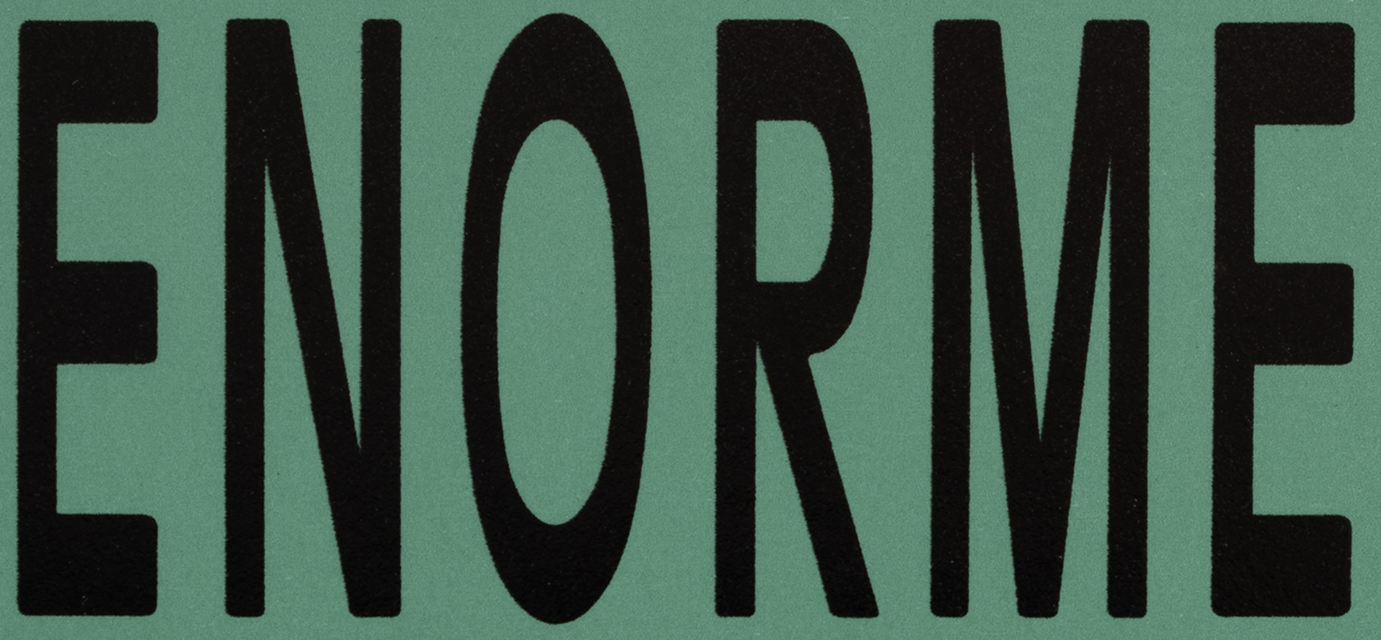 Enorme Logo